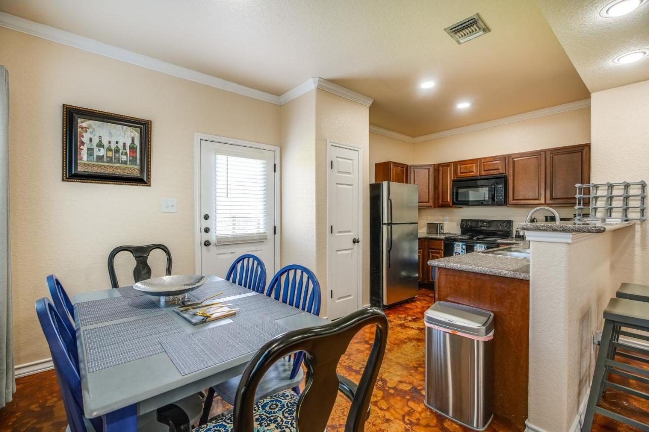 San Antonio Townhome About 2 Mi To Aquarium! Εξωτερικό φωτογραφία
