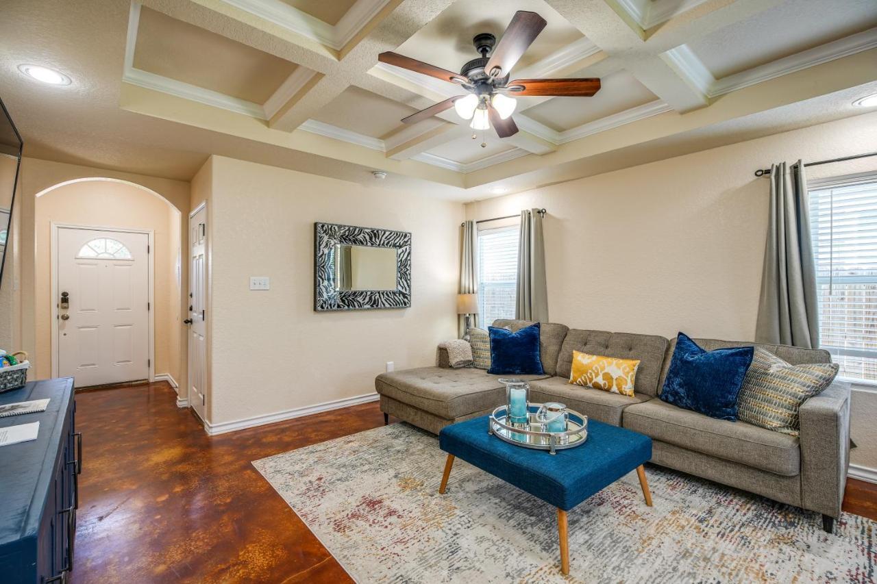 San Antonio Townhome About 2 Mi To Aquarium! Εξωτερικό φωτογραφία